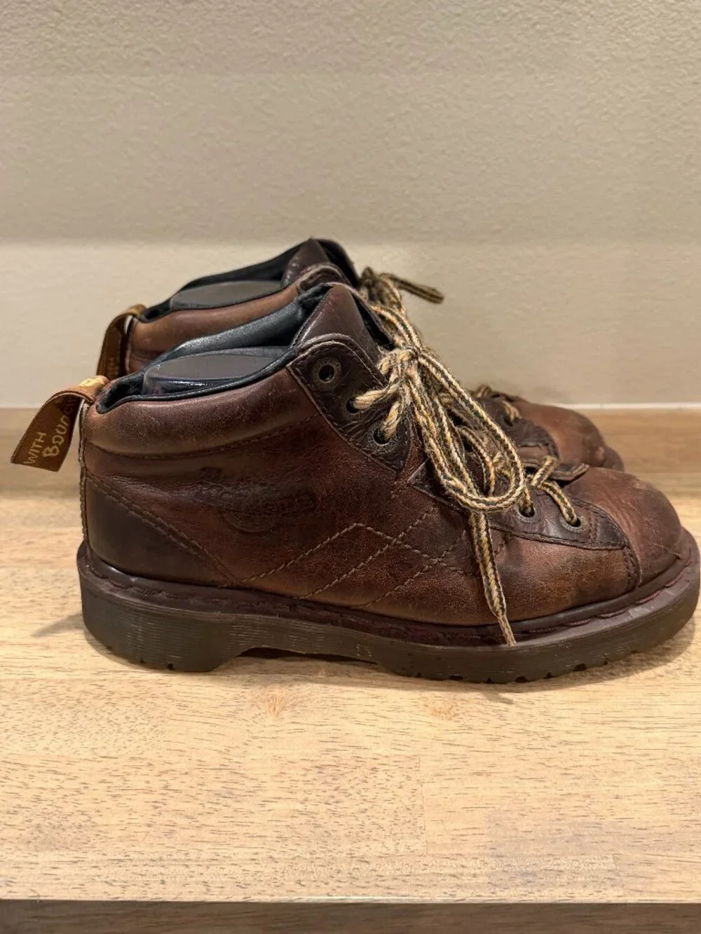 Dr. Martens Dark Brown Leather Lace-Up Ankle Boots. UK M6/US M7 / US Women's 8)